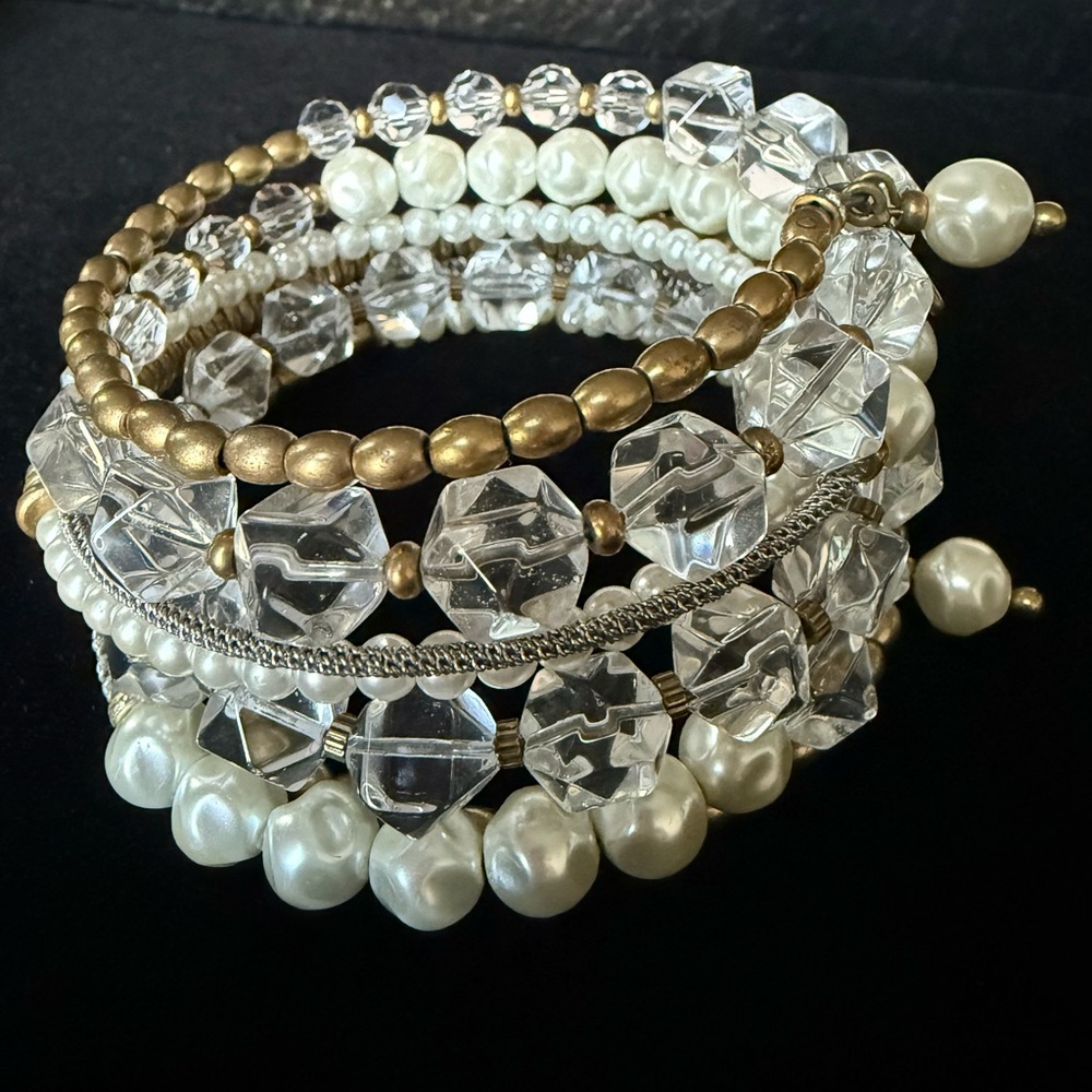Silpada Practical Pearls Bracelet - Picture 3 of 8